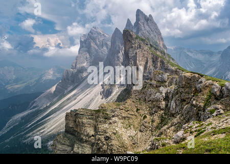 Diese sind die zerklüfteten Berggipfel der Seceda im Italienischen Dolamites der Alpen Stockfoto