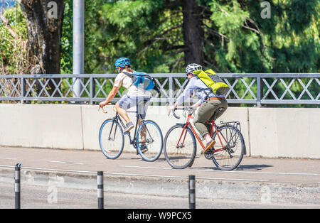 Die Menschen auf dem Fahrrad Pedale ein Fahrrad lieber einen aktiven Lebensstil mit Radfahren und Alternativen umweltfreundlichen Transpo Stockfoto