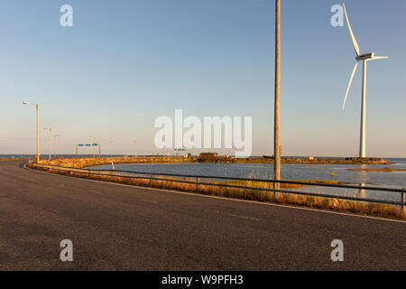 Insel Hailuoto (Huikku) Fährhafen, Sommer Abend bei Sonnenuntergang, Insel Hailuoto,Österbotten, Finnland Stockfoto