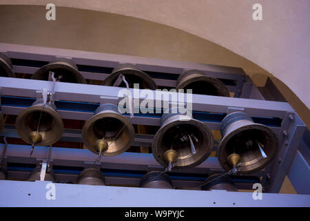 Ein Glockenspiel besteht aus mindestens 23 Bronze gegossen, Becherförmigen Glocken. Dies ist der schwerste Musikinstrumente. Stockfoto