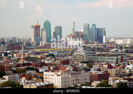 Erhöhte Blick über Manhattan vom Greenpoint, New York City, USA. Stockfoto