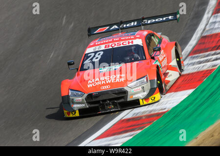 Die #28 Audi Sport Team Phoenix Audi RS5 Turbo DTM von Loic Duval in Brands Hatch Stockfoto