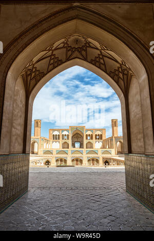 Agha Bozorg Moschee, Innenhof, Kashan, Isfahan Provinz, Islamische Republik Iran Stockfoto