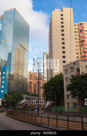 Hongkong - Juli 10, 2017: Central District von Hong Kong City. Gewöhnliche Menschen gehen auf die Straße Stockfoto