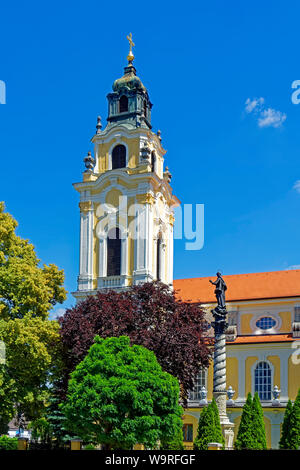 Kirche, Jézus Szíve Templom, Dreifaltigkeitssäule Stockfoto