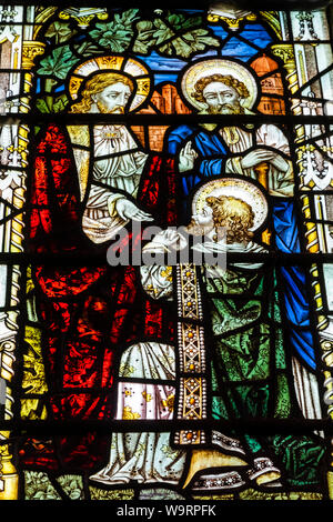 England, East Sussex, Roggen, die Pfarrkirche St. Maria, Glasfenster Philip Nathaniel zu Jesus, 30064362 *** Local Caption Stockfoto