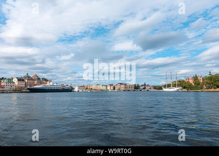 Stockholm, Schweden - August 4, 2019: Blick in die Innenstadt von Stockholm aus dem Golf Stockfoto