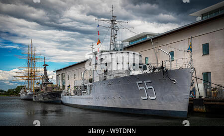 KARLSKRONA, SCHWEDEN - 03 Juli, 2019: Auf der Insel Stumholmen sie Karlskrona Linie Besucher Attraktion - Die Naval Museum. Stockfoto