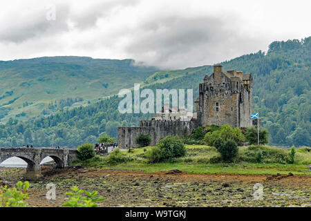 Eilean Donan Castle - mehrere Ansichten Stockfoto