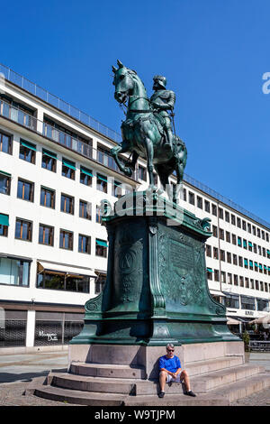 Statue von Karl IX. auf dem Pferderücken in Göteborg, Schweden am 26. Juli 2019 Stockfoto