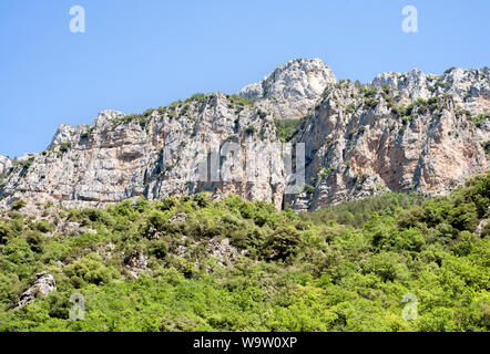 Die Klippen des Verdon Schlucht, die auch als die Gorges du Verdon oder Grand Canyon du Verdon, Alpes-de-Haute-Provence, Südfrankreich, Europa bekannt Stockfoto