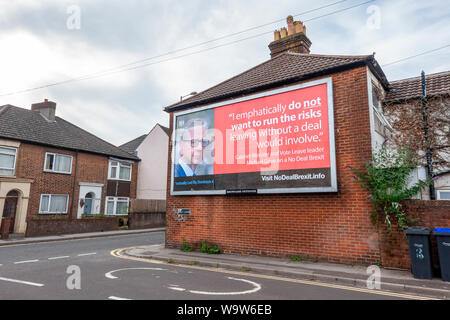 Reklametafeln mit Brexit Plakat mit einem Bild von Michael Gove Stockfoto