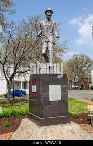 Eine Statue zu Bill "Bojangles" Robinson in Richmond, Virginia Stockfoto