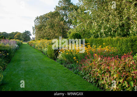 Grimsthorpe, Vereinigtes Königreich. 15 Aug, 2019. Ein Blick auf grimsthorpe Schloss in Lincolnshire, Kredit: Jonathan Clarke/Alamy leben Nachrichten Stockfoto