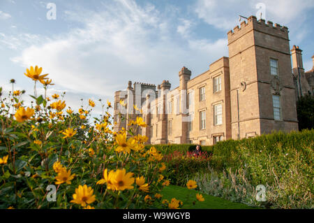 Grimsthorpe, Vereinigtes Königreich. 15 Aug, 2019. Ein Blick auf grimsthorpe Schloss in Lincolnshire, Kredit: Jonathan Clarke/Alamy leben Nachrichten Stockfoto