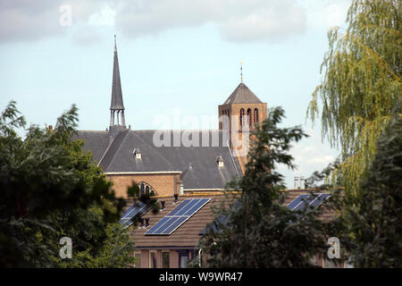 Römisch-katholische St. Johannes der Täufer Kirche, Sluis, Zeeland, Niederlande Stockfoto