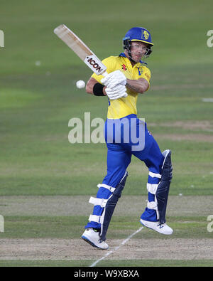 CHESTER LE STREET, AUG 15 TH D'Arcy Kurz von Durham batting während der Vitalität T20 Blast Match zwischen Durham und Worcestershire Rapids im Emirates Riverside, Chester Le Street am Donnerstag, 15. August 2019. (Credit: Mark Fletcher | MI Nachrichten) Credit: MI Nachrichten & Sport/Alamy leben Nachrichten Stockfoto