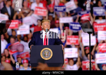 Manchester, New Hampshire, USA. 15 Aug, 2019. Präsident Donald J. Trumpf Kampagnen in Manchester, New Hampshire. Credit: Preston Ehrler/ZUMA Draht/Alamy leben Nachrichten Stockfoto