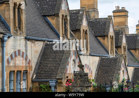 Chandos und Dellen armenhäuser in der alten Anglo-sächsischen Stadt Winchcombe, Cotswolds, Gloucestershire, England Stockfoto