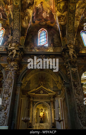 Valencia, Spanien - 24.07.2019: Parroquia und Iglesia de San Nicolas de Bari y San Pedro Martir - die Kirche und die Pfarrei Stockfoto