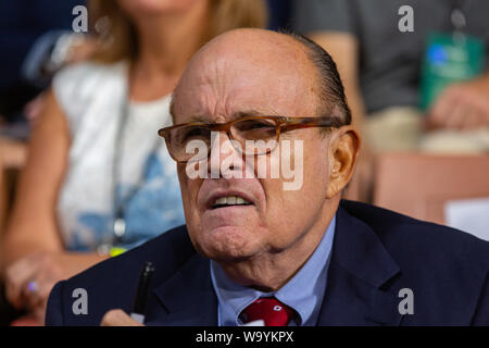 Manchester, New Hampshire, USA. 15 Aug, 2019. August 15, 2019, Manchester, New Hampshire, USA: der ehemalige New Yorker Bürgermeister Rudy Giuliani bei Kundgebung Präsident Donald Trump an der Southern New Hampshire University Arena in Manchester, New Hampshire, USA. Quelle: Lba Co.Ltd./Alamy leben Nachrichten Stockfoto