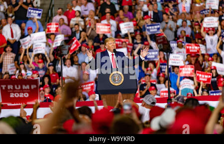 Manchester, New Hampshire, USA. 15 Aug, 2019. August 15, 2019, Manchester, New Hampshire, USA: US-Präsident Donald Trump campaigning an der Southern New Hampshire University Arena in Manchester, New Hampshire, USA. Quelle: Lba Co.Ltd./Alamy leben Nachrichten Stockfoto