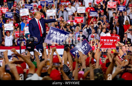 Manchester, New Hampshire, USA. 15 Aug, 2019. August 15, 2019, Manchester, New Hampshire, USA: US-Präsident Donald Trump campaigning an der Southern New Hampshire University Arena in Manchester, New Hampshire, USA. Quelle: Lba Co.Ltd./Alamy leben Nachrichten Stockfoto