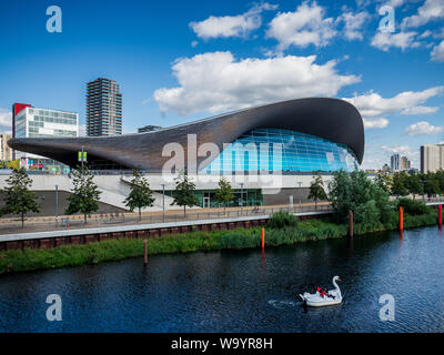 Zaha Hadid London Aquatics Center - Schwimmbäder für die Olympischen Spiele 2012 in London - Zaha Hadid Architects. Abgeschlossen 2011 kostet £269 Millionen. Stockfoto