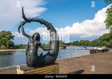 Havel Ufer mit Meerjungfrau im Dorf Bahnitz, Milower Land, Brandenburg, Deutschland | Havel Ufer mit Mermaid in Zgornje Gorje, Brande, Stockfoto