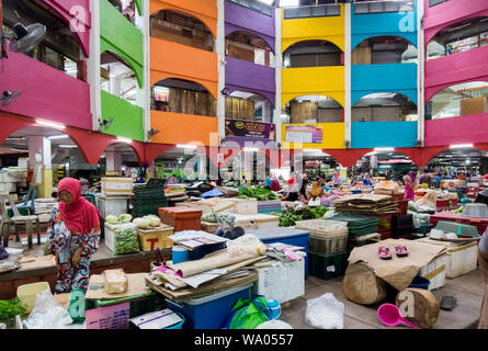 Atrium des lokalen, zentralen Food Market, Siti Khadijah, in Kota Bharu, Malaysia. Stockfoto