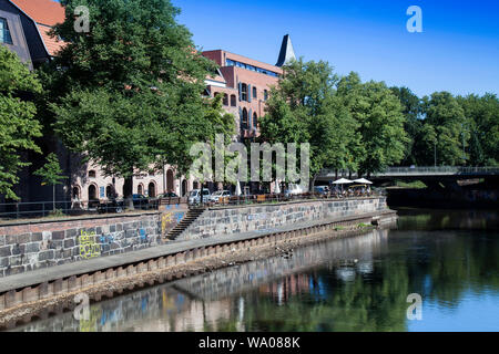 Waterfront an der Ilmenau in der Altstadt von Lüneburg, 30057086 *** Local Caption *** Stockfoto