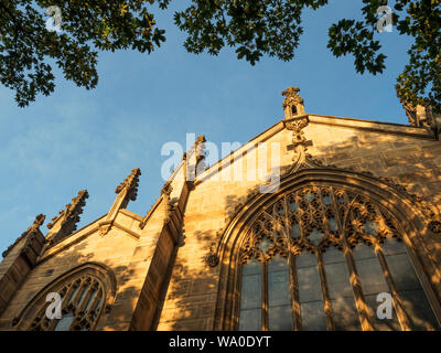 Abendlicht leuchtenden Münster Kirkgate Leeds Leeds West Yorkshire England Stockfoto