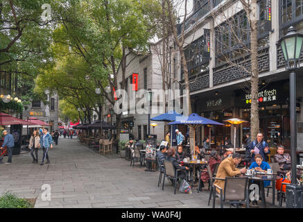 Cafés, Bars und Restaurants in Xintiandi, Shanghai, China Stockfoto
