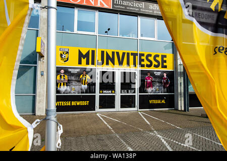 Arnheim, Niederlande. 16 Aug, 2019. Arnheim, 16-08-2019, GELREDOME, Saison 2019/2020, niederländischen Eredivisie, außerhalb der Blick auf die Fanzone MijnVitesse Credit: Pro Schüsse/Alamy leben Nachrichten Stockfoto