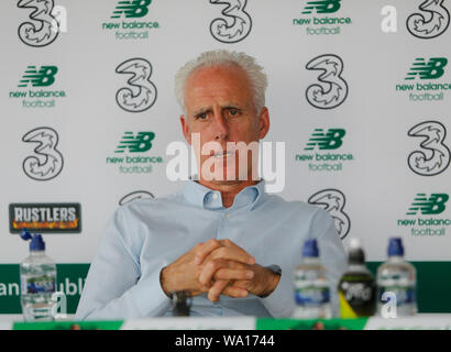 Rahoon, Galway, Irland. 16. August 2019; Salthill Devon FC, Drom, Drom Ost, Rahoon, Galway, Irland, Irland, Republik von Irland squad Bekanntgabe Pressekonferenz; allgemeine Ansicht der Manager Mick McCarthy während der Republik Irland squad Ansage - Nur für den redaktionellen Gebrauch bestimmt. Credit: Aktion Plus Sport Bilder/Alamy leben Nachrichten Stockfoto