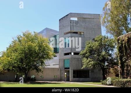 Sozial- und Geisteswissenschaften Gebäude, UC Davis, Davis, Kalifornien Stockfoto