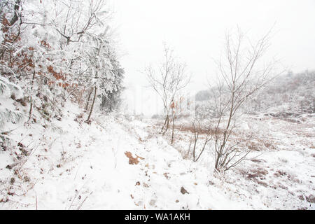 Hanzhong City in der Provinz Shaanxi han Berg Schnee Stockfoto
