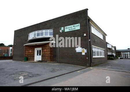 David Bowie's School, Bromley Technical High School ist nun als Ravens Holz Schule bekannt. Die Hochschule ist Stolz auf die Errungenschaften ihrer ehemaligen Schüler. Stockfoto