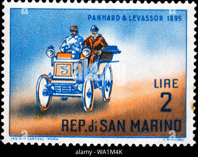 Auto Panhard et Levassor 1895, Briefmarke, San Marino, 1962 Stockfoto