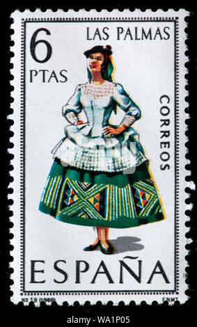 Las Palmas de Gran Canaria, Kanarische Inseln, eine Frau in der traditionellen altmodischen regionale Kostüm, Briefmarke, Spanien, 1968 Stockfoto