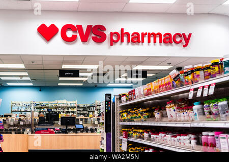 August 16, 2019 Sunnyvale/CA/USA - CVS Apotheke innerhalb eines Target Store entfernt; CVS Gesundheit erworben die Target Corporation Apotheke und Klinik Stockfoto