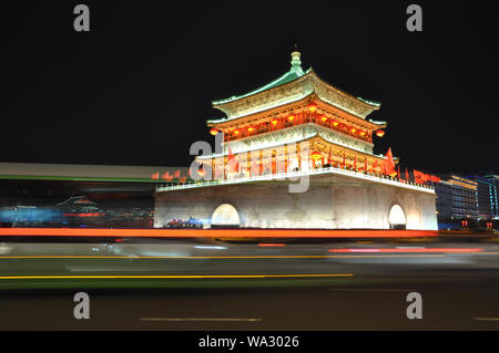 Xi'an Glockenturm und Trommelturm in der Nacht Stockfoto