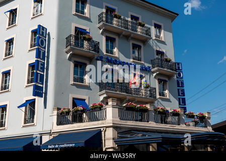 Genf, Schweiz - Juli, 08, 2019: Fassade der Gebäude des Hotel Le Montbrilliant. Das Hotel Le Montbrilliant ist ein 4-Sterne Hotel, in der Nähe von ADR Stockfoto