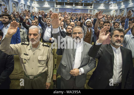 Mashhad, Razavi Khorasan, Iran. 15 Aug, 2019. Menschen nehmen an der 2. internationalen Seminar von Arbaeen Aktivisten in Mashhad, Razavi Khorasan, Iran. Die Zweite Internationale Seminar für Arbaeen Aktivisten wurde in der Imam Reza Heiligtum in Mashhad im Beisein von Prominenz aus muslimischen Ländern statt. Dieses Seminar wurde veranstaltet von Astan Quds Razavi. Credit: ZUMA Press, Inc./Alamy leben Nachrichten Stockfoto