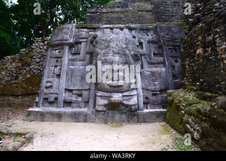Die Maske Tempel in Maya Stadt Lamania, Belize. Stockfoto