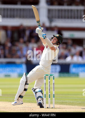 Australiens Steve Smith schlagen bei Tag vier der Asche Test Match auf Lord's, London. Stockfoto