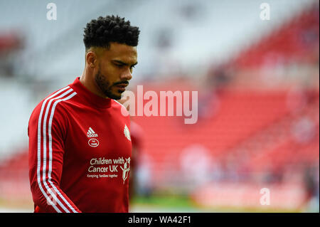 Sunderland, Großbritannien. 17 Aug, 2019. SUNDERLAND, ENGLAND AUG 17. Jordan Willis von Sunderland während der Sky Bet Liga 1 Übereinstimmung zwischen Sunderland und Portsmouth im Stadion des Lichts, Sunderland am Samstag, den 17. August 2019. (Credit: Iam Brennen | MI Nachrichten) Credit: MI Nachrichten & Sport/Alamy leben Nachrichten Stockfoto