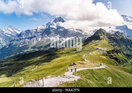 Wanderweg von Männlichen zu Eiger, Grindelwald, Berner Oberland, Schweizer Alpen, Schweiz, Europa Stockfoto