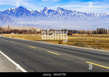 Xinjiang tianshan Bergwelt Stockfoto