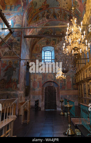 Kirilov, Russland - Juli 27, 2019: Kirillo-Belozersky Kloster. Fresken an den Wänden der Kathedrale Stockfoto